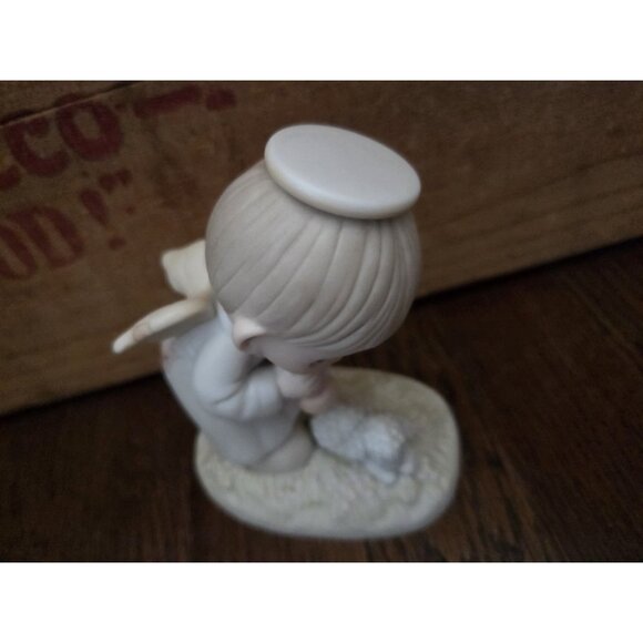 Vtg Precious Moments Figurine: PM841 God's Ray of Mercy NO BOX - Picture 3 of 10